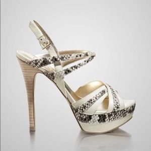 New GUESS IBISAN SNAKE PRINT PLATFORM SANDAL 9.5